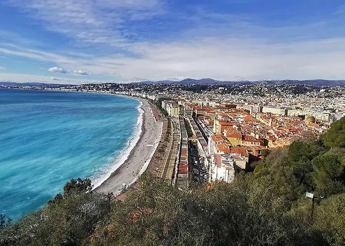 T2 Proche Tramway Et Plages *